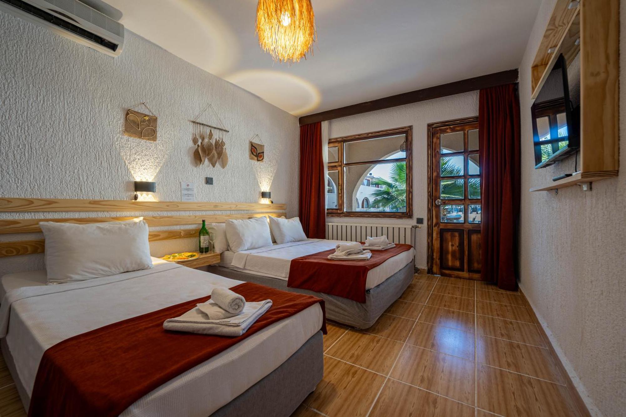 Club Aquarium Hotel & Spa غوفرجينليك المظهر الخارجي الصورة